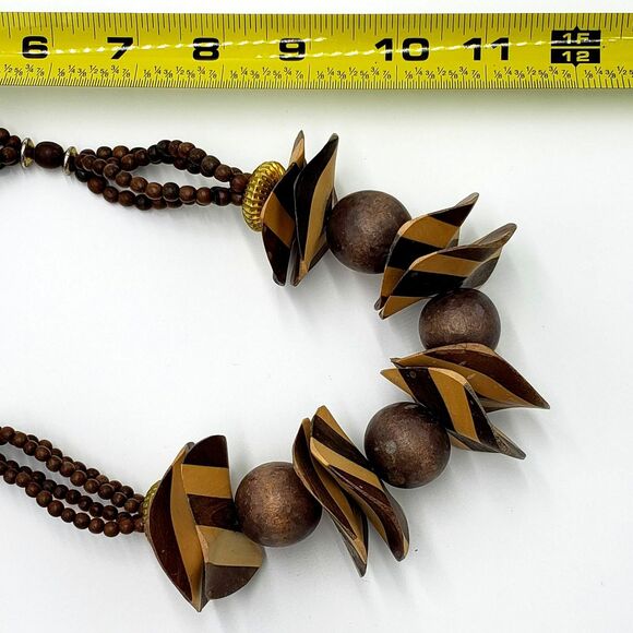 Wood Banded Striped Discs Round Beads Necklace Chunky Vintage Clasp Gold Tone - Picture 7 of 10